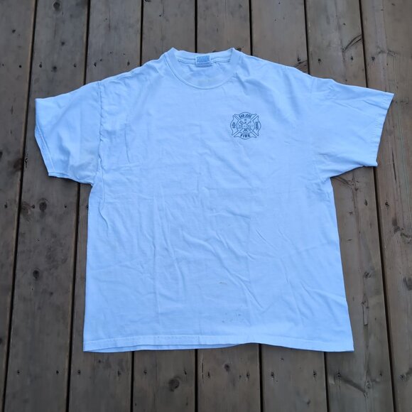 Hanes Beefy-T 2004 Western Conference Calgary Flames Graphic Tee – Men’s XL - Picture 3 of 9